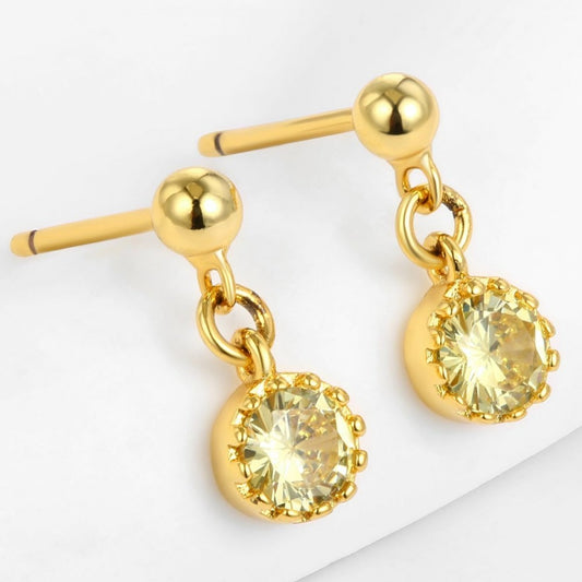 Ohrringe aus goldplattierter Legierung mit weißem Emporia® Kristall