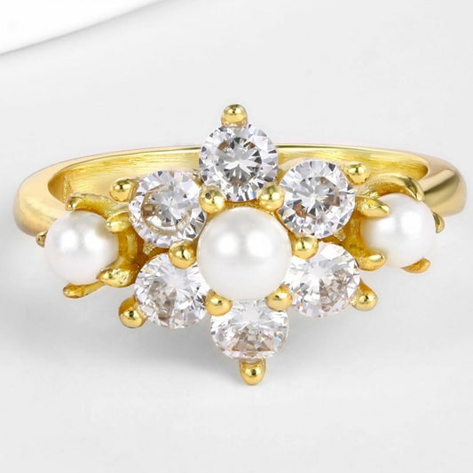 Ring aus goldplattierterr Legierung mit weißem Emporia® Kristall