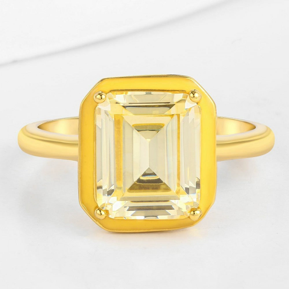 Ring aus goldplattierterr Legierung mit weißem Emporia® Kristall