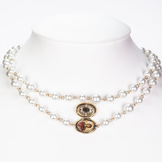 Halskette aus goldplattierter Legierung mit Glasperle