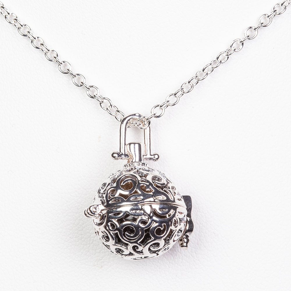 Halskette aus goldplattierter Legierung mit Amethyst und Lapislazuli