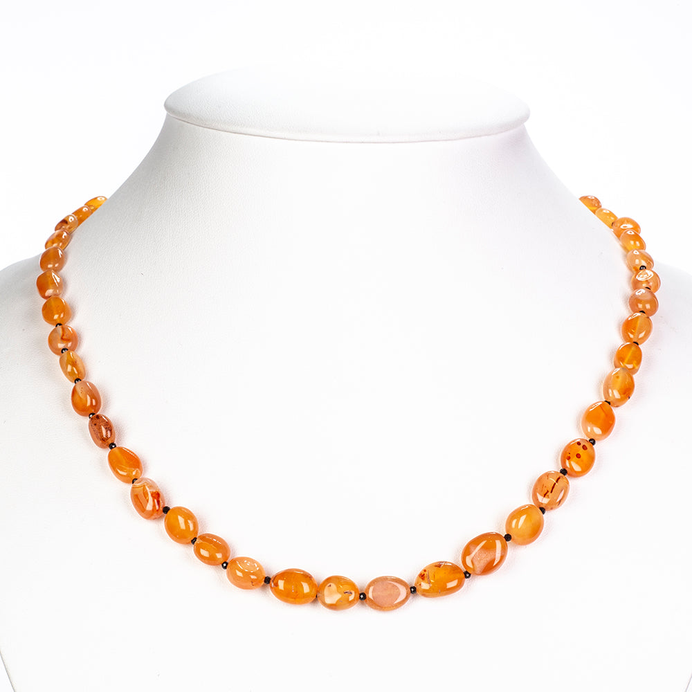 Nugget Halskette mit Karneol und schwarzem Spinell