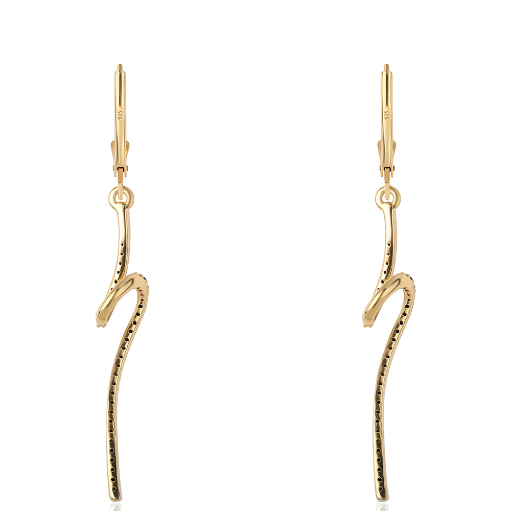 Goldplattierte Silberohrringe mit schwarzem Spinell