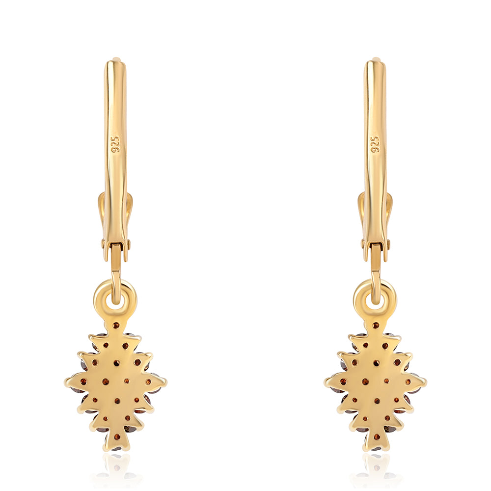 Goldplattierte Silberohrringe mit rotem Diamant
