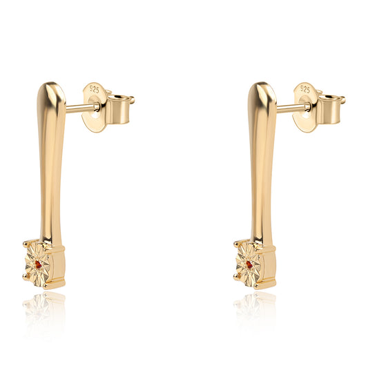 Goldplattierte Silberohrringe mit rotem Diamant