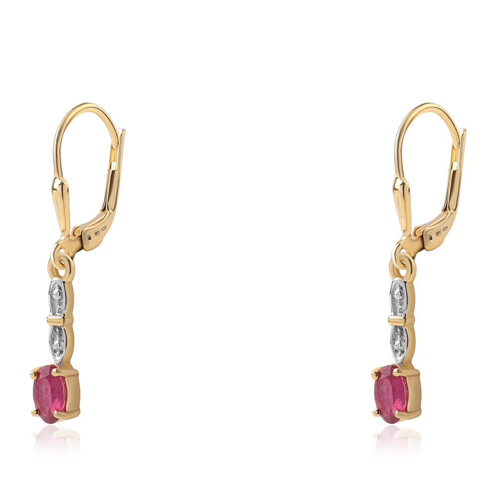 Goldplattierte Silberohrringe mit Rubin aus Mosambik