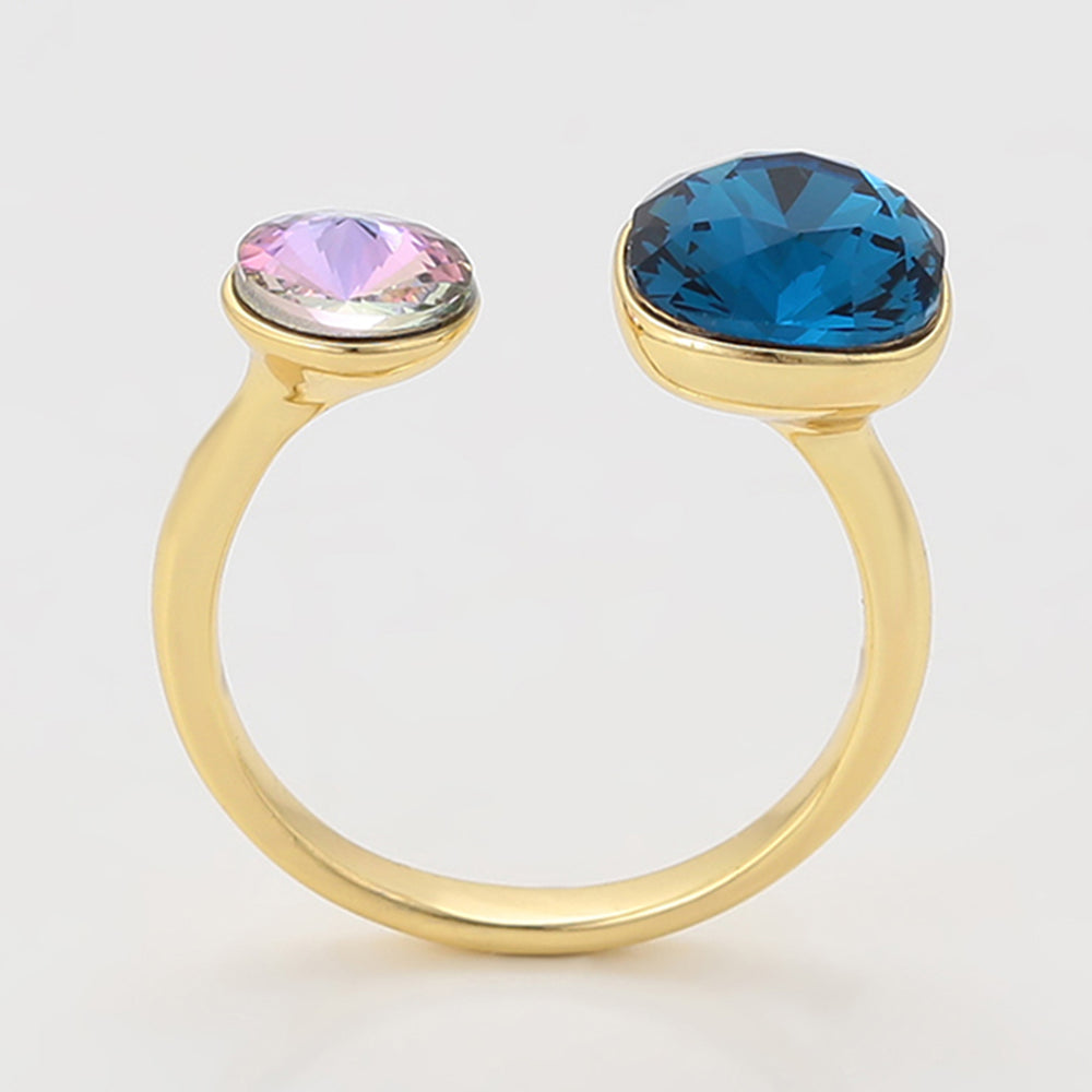 Ring aus goldplattierterr Legierung mit purpurfarbenem Emporia® Kristall und blauem Emporia®-Kristall