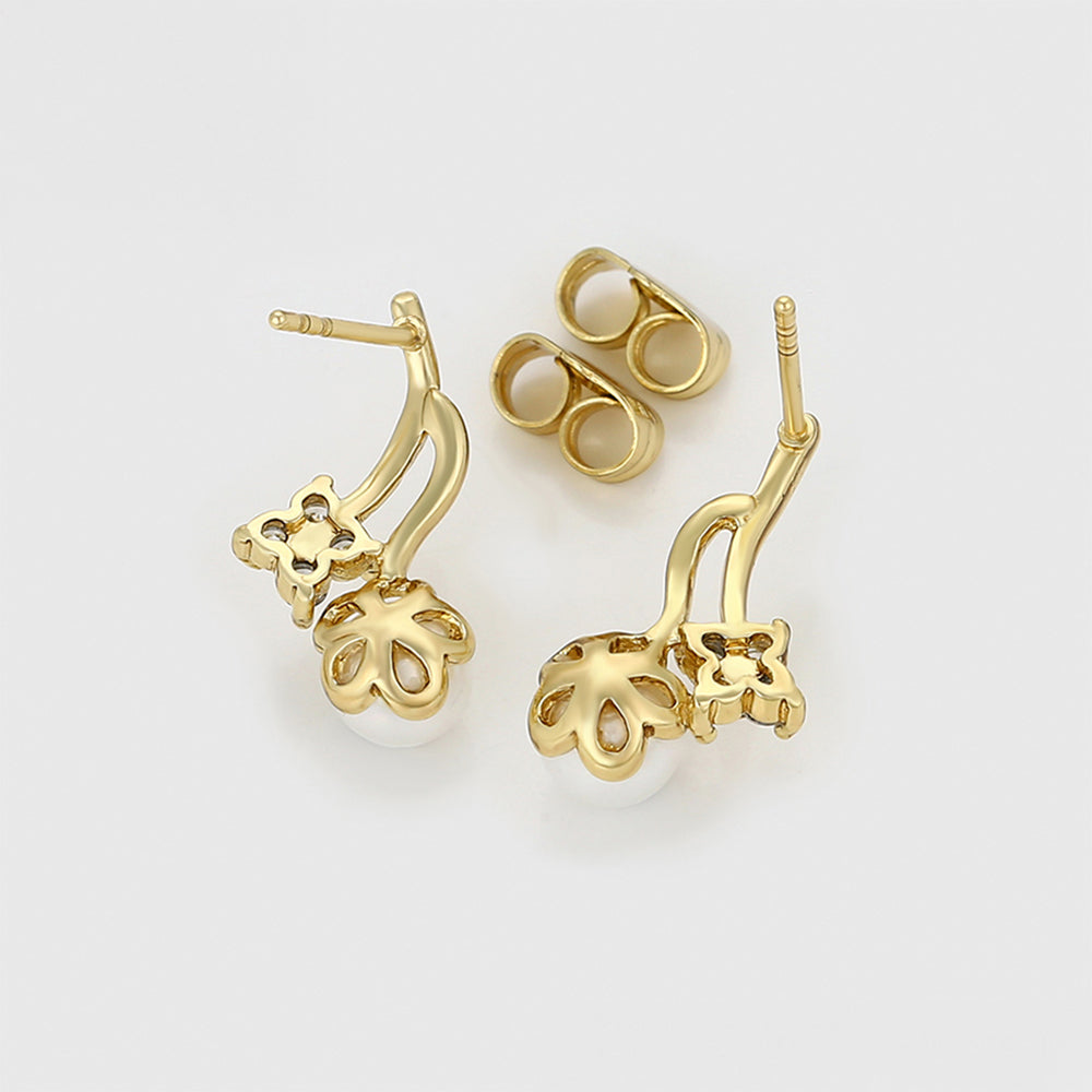 Ohrringe aus goldplattierter Legierung mit Glasperle und weißem Emporia® Kristall