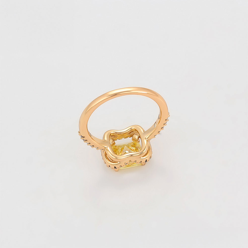 Ring aus goldplattierterr Legierung mit gelbem Emporia®-Kristall und weißem Emporia® Kristall