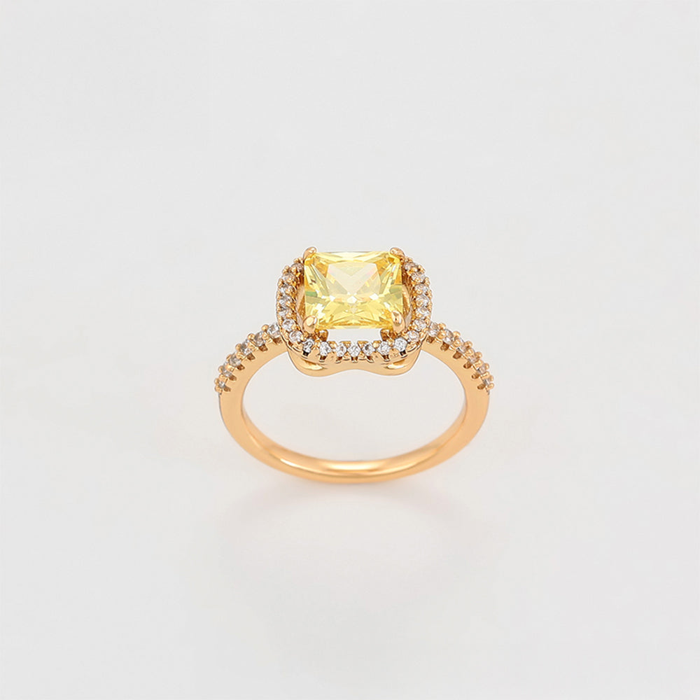Ring aus goldplattierterr Legierung mit gelbem Emporia®-Kristall und weißem Emporia® Kristall