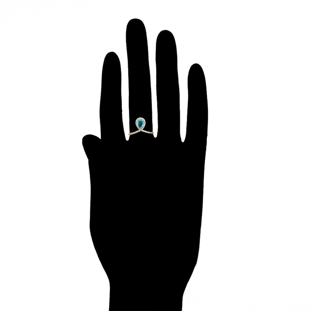 Ring aus goldplattierterr Legierung mit blauem Emporia®-Kristall und weißem Emporia® Kristall