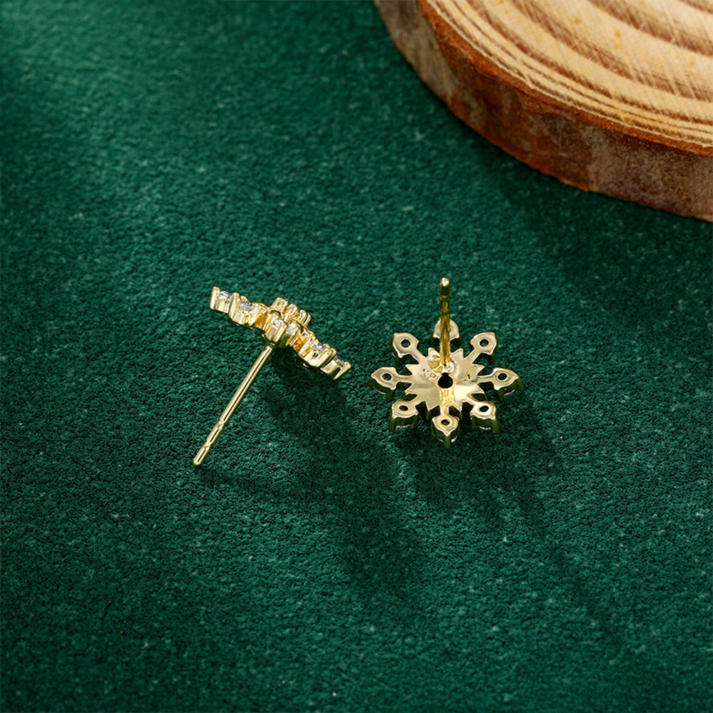Ohrringe aus goldplattierter Legierung mit weißem Emporia® Kristall