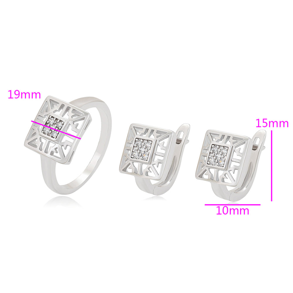 Schmuckgarnitur aus aus goldplattierter Legierung mit weißem Emporia® Kristall