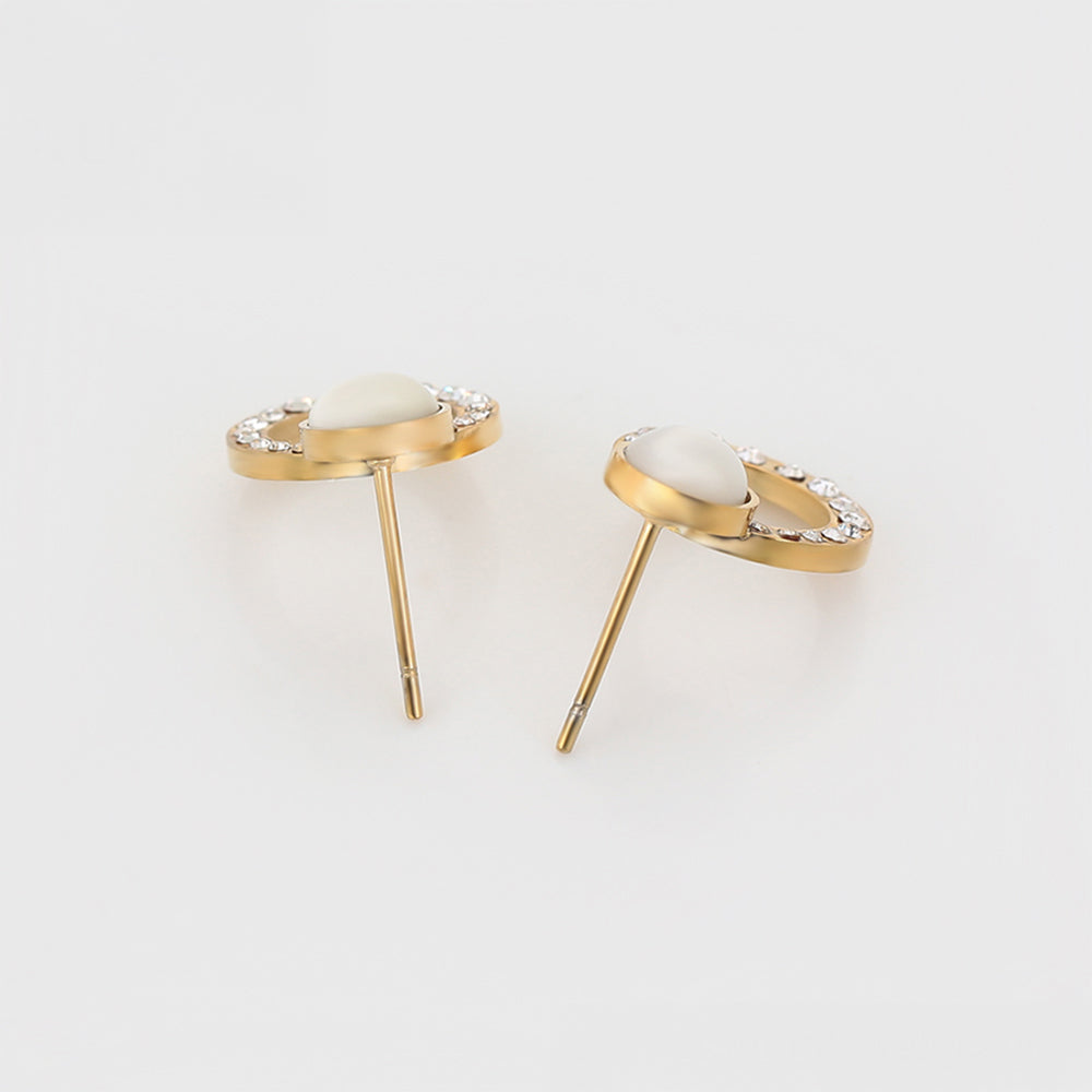 Ohrringe aus goldplattierter Legierung mit weißem Emporia® Kristall