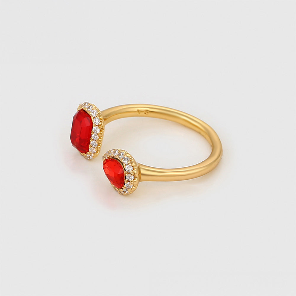 Ring aus goldplattierterr Legierung mit rotem Emporia®-Kristall und weißem Emporia® Kristall