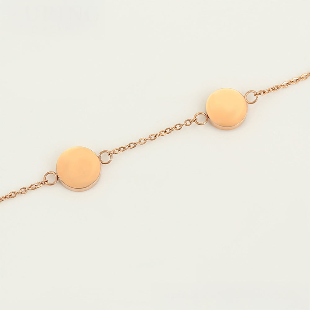 Schmuckgarnitur aus aus goldplattierter Legierung mit rosafarbenem Emporia® Kristall und weißem Emporia® Kristall