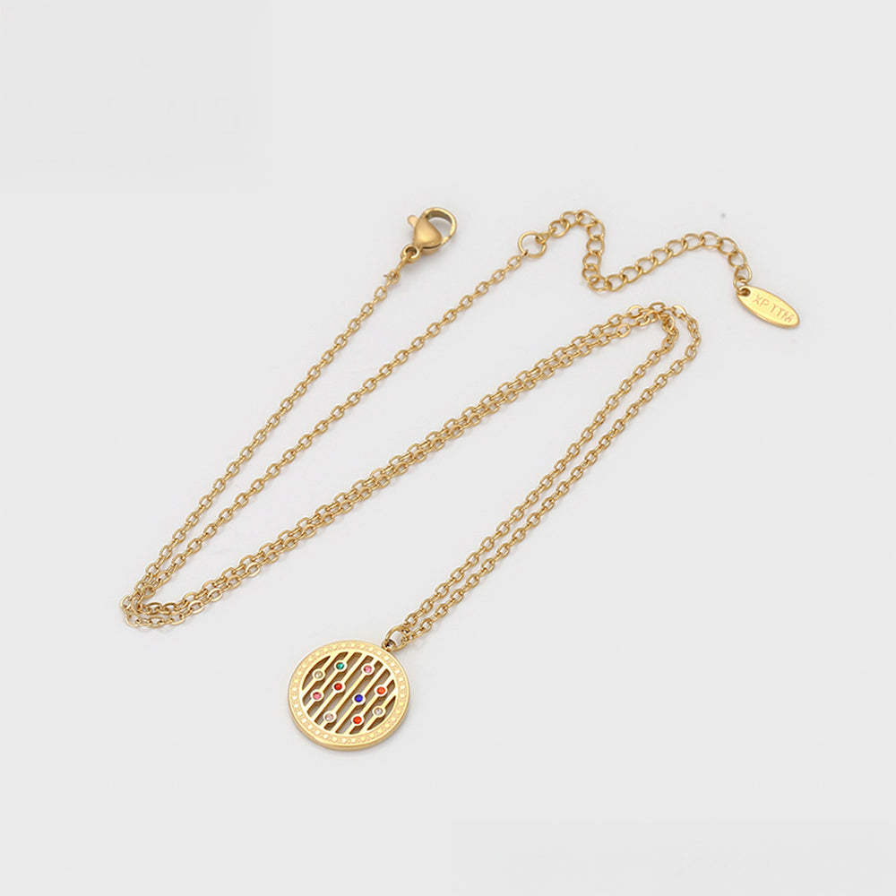 Schmuckgarnitur aus aus goldplattierter Legierung mit rotem Emporia®-Kristall und blauem Emporia®-Kristall