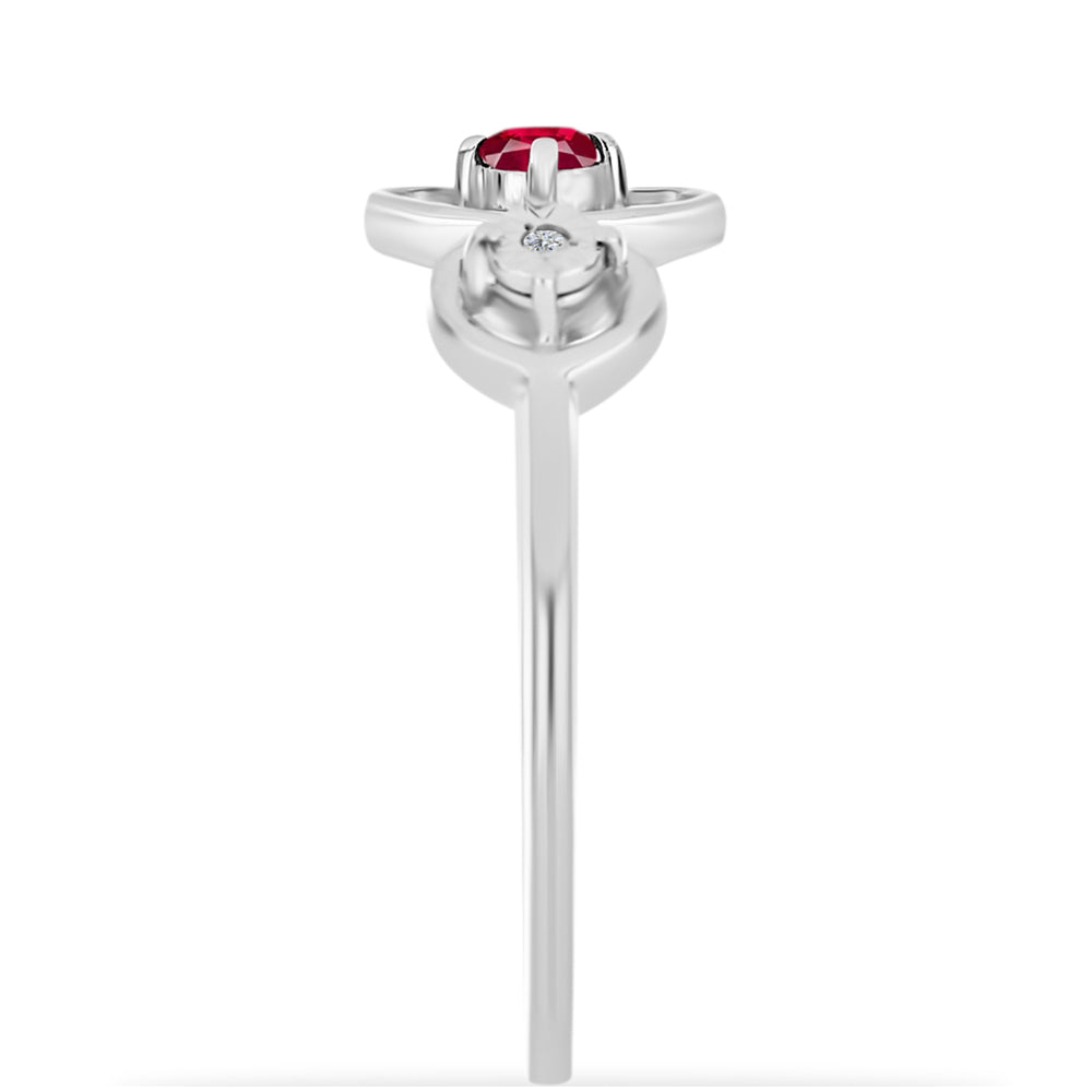 Silberring mit Rubin aus Madagaskar und weißem Diamant