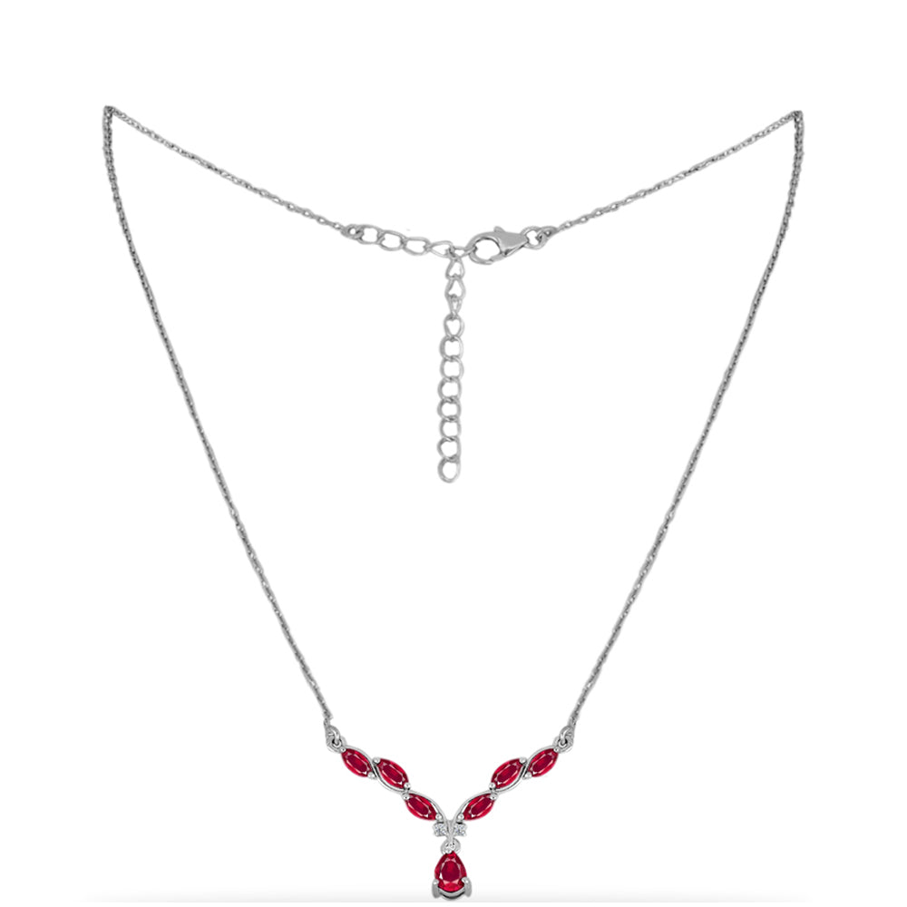 Silberhalskette mit Rubin aus Madagaskar