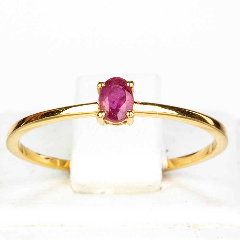 Goldring mit Rubin aus Madagaskar