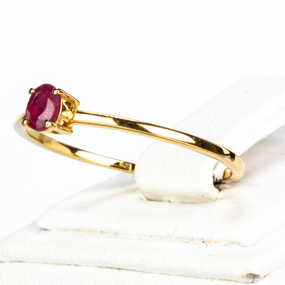 Goldring mit Rubin aus Madagaskar