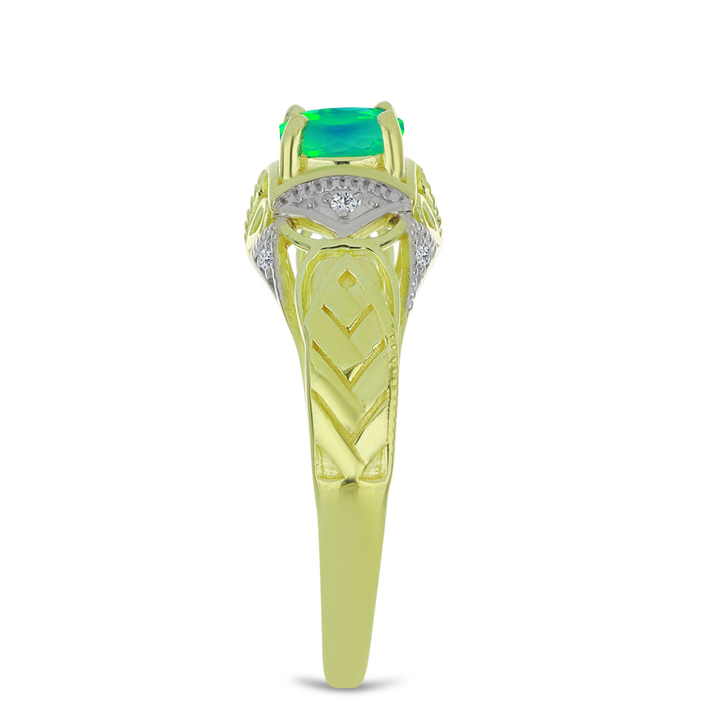 Goldplattierter Silberring mit grünem äthiopischem Opal aus Lega Dembi und weißem Topas