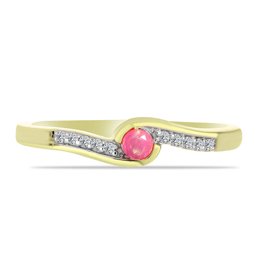 Goldplattierter Silberring mit rosafarbenem äthiopischem Opal aus Lega Dembi und weißem Topas