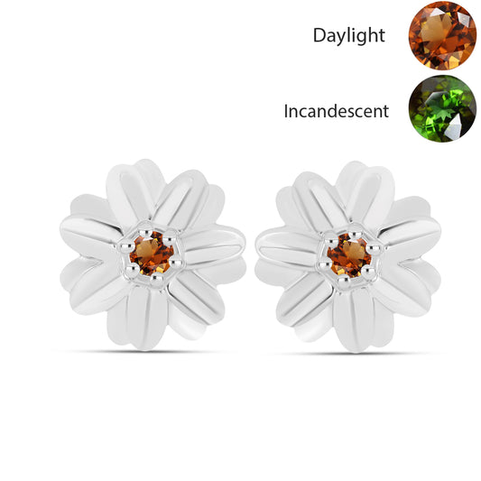 Silberohrringe mit zertifiziertem laborgezüchteten Zultanit aus Anatolien