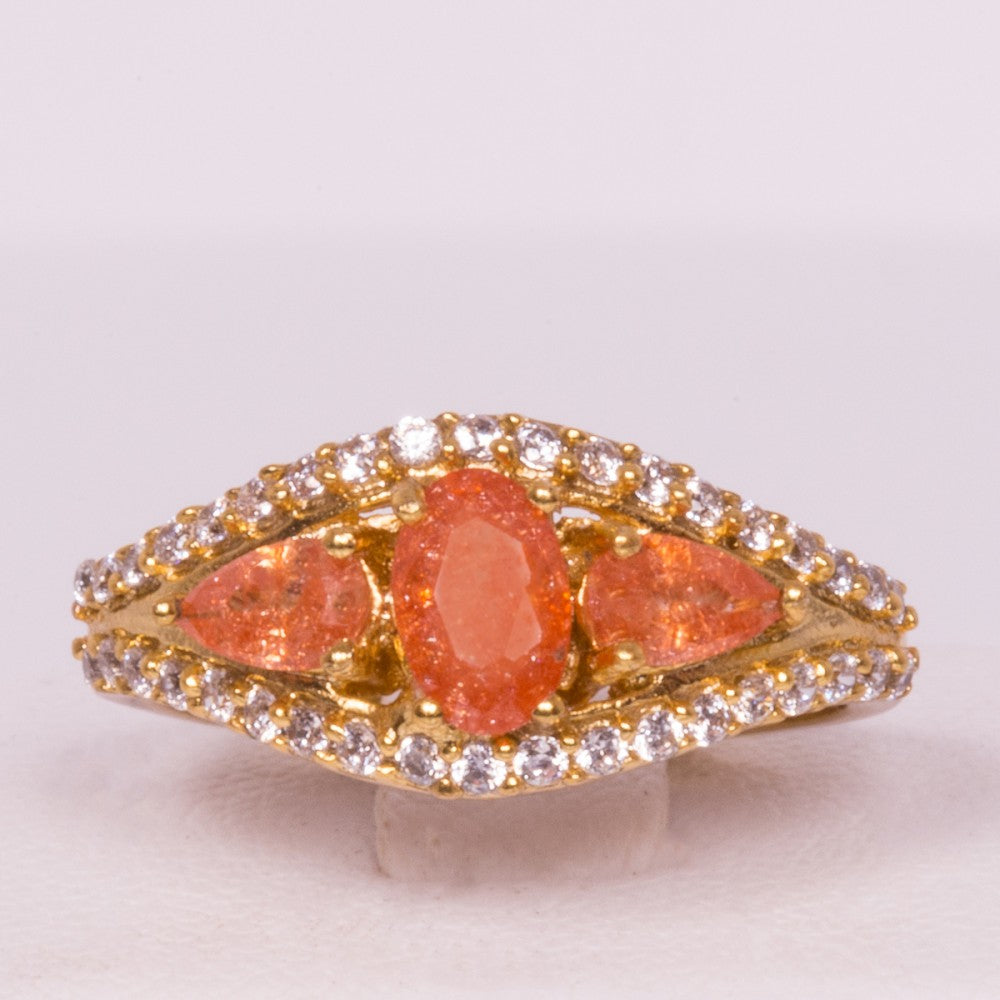 Ring aus goldplattierterr Legierung mit orangefarbenem Emporia® Kristall