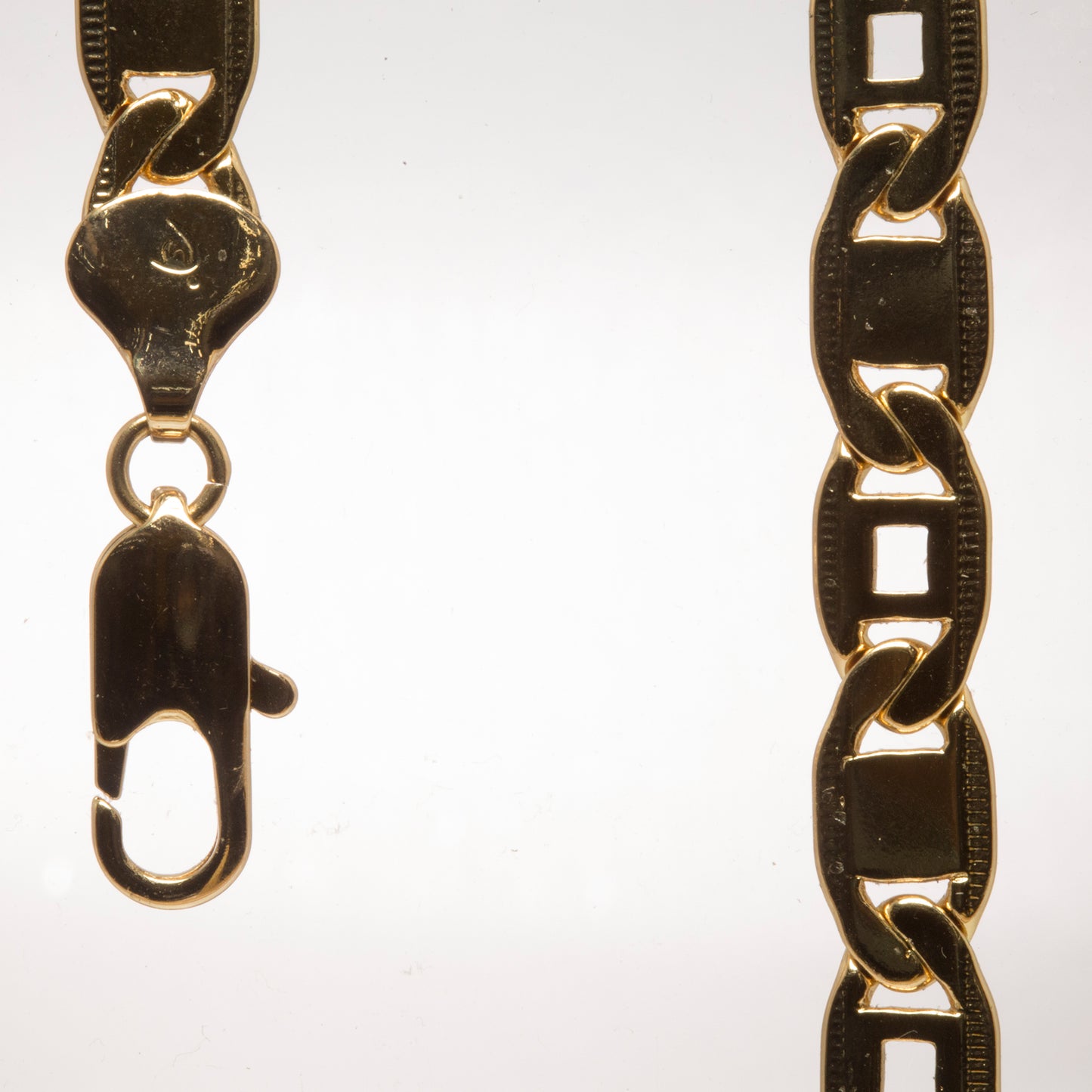Halskette aus goldplattierter Legierung