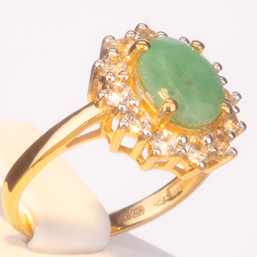 Goldplattierter Silberring mit brasilianischem Smaragd und weißem Topas