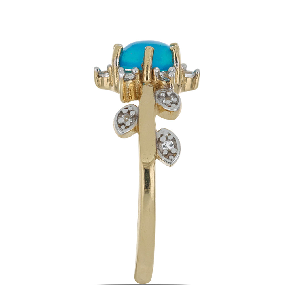 Goldplattierter Silberring mit blauem äthiopischem Opal aus Lega Dembi und weißem Topas