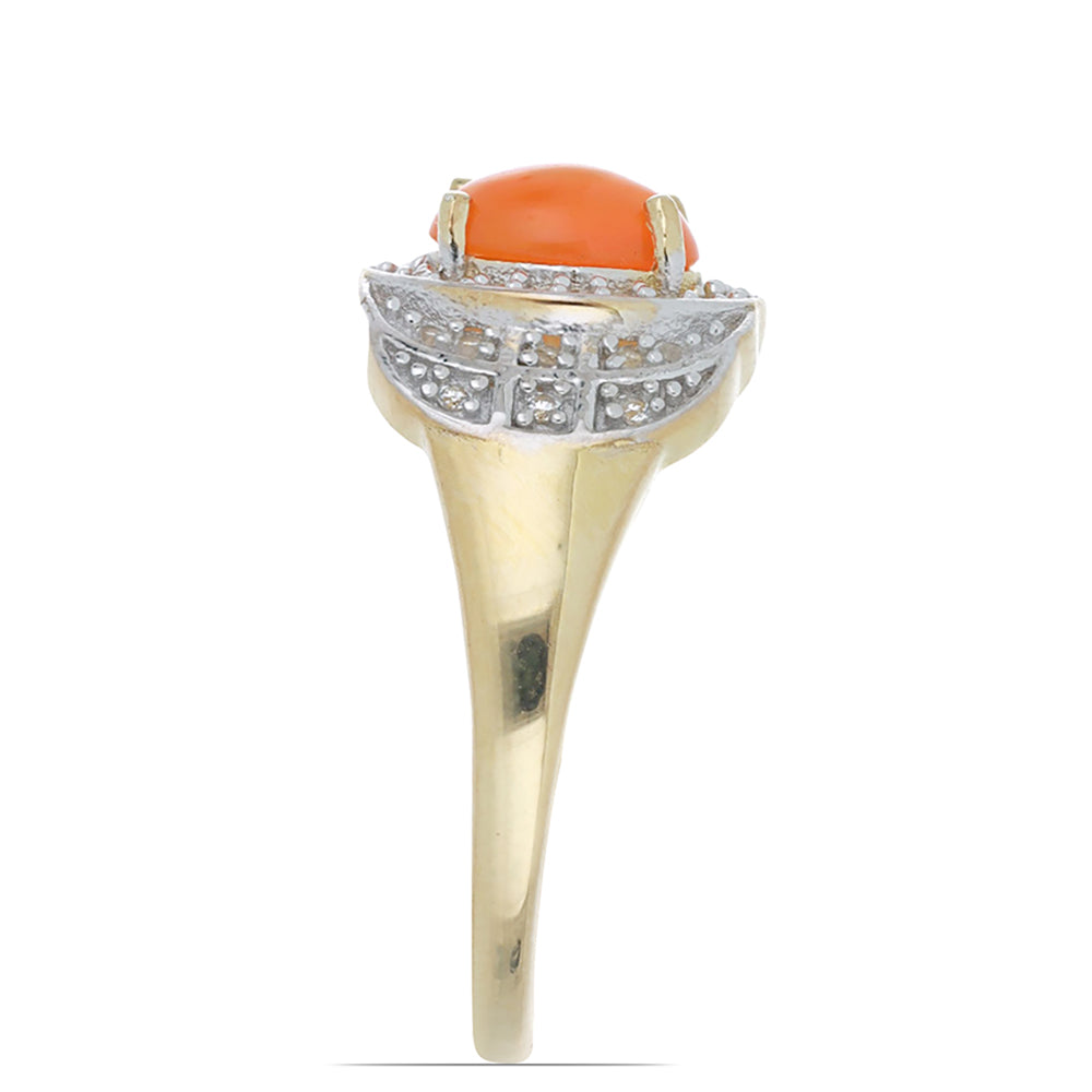 Goldplattierter Silberring mit orangefarbenem Opal aus Lega Dembi und weißem Topas