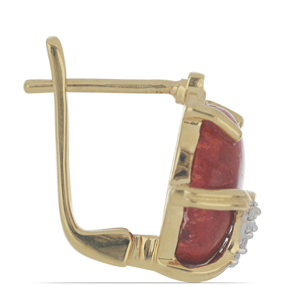 Goldplattierte Silberohrringe mit roter Schwammkoralle und weißem Topas 2