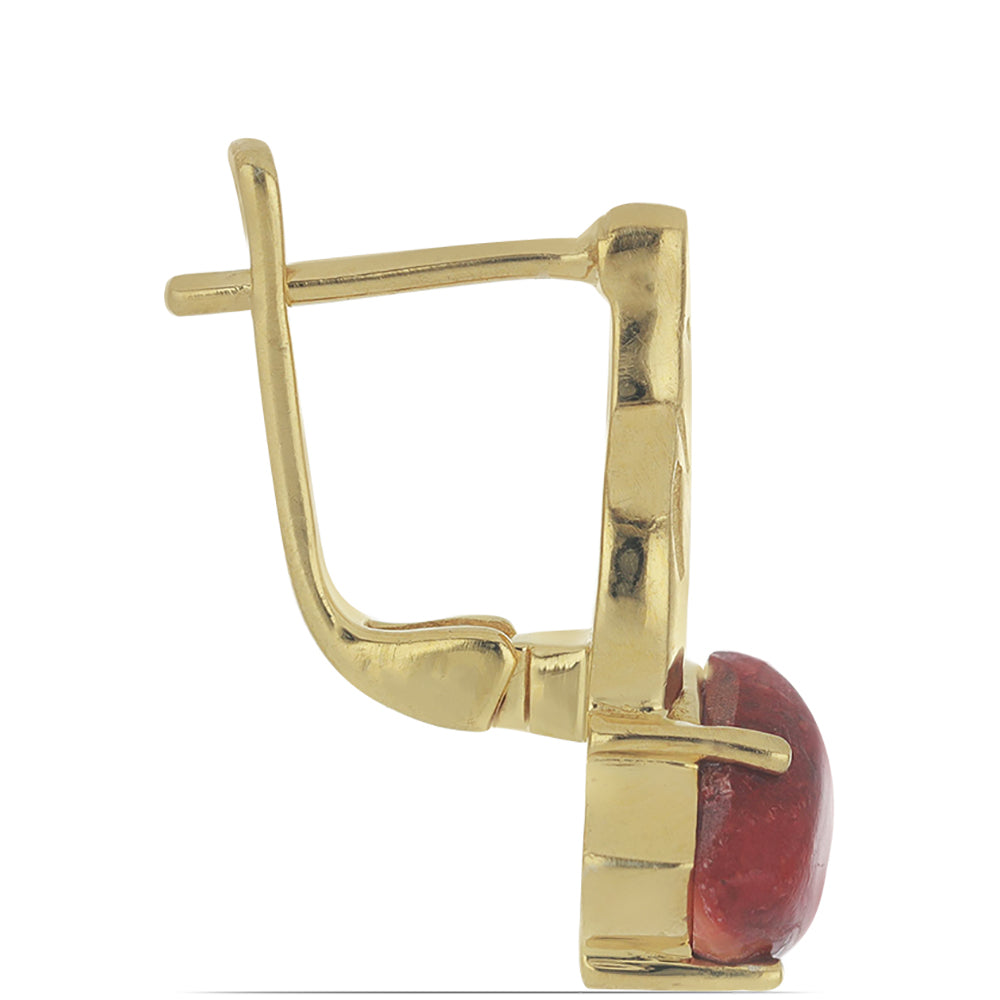 Goldplattierte Silberohrringe mit roter Schwammkoralle