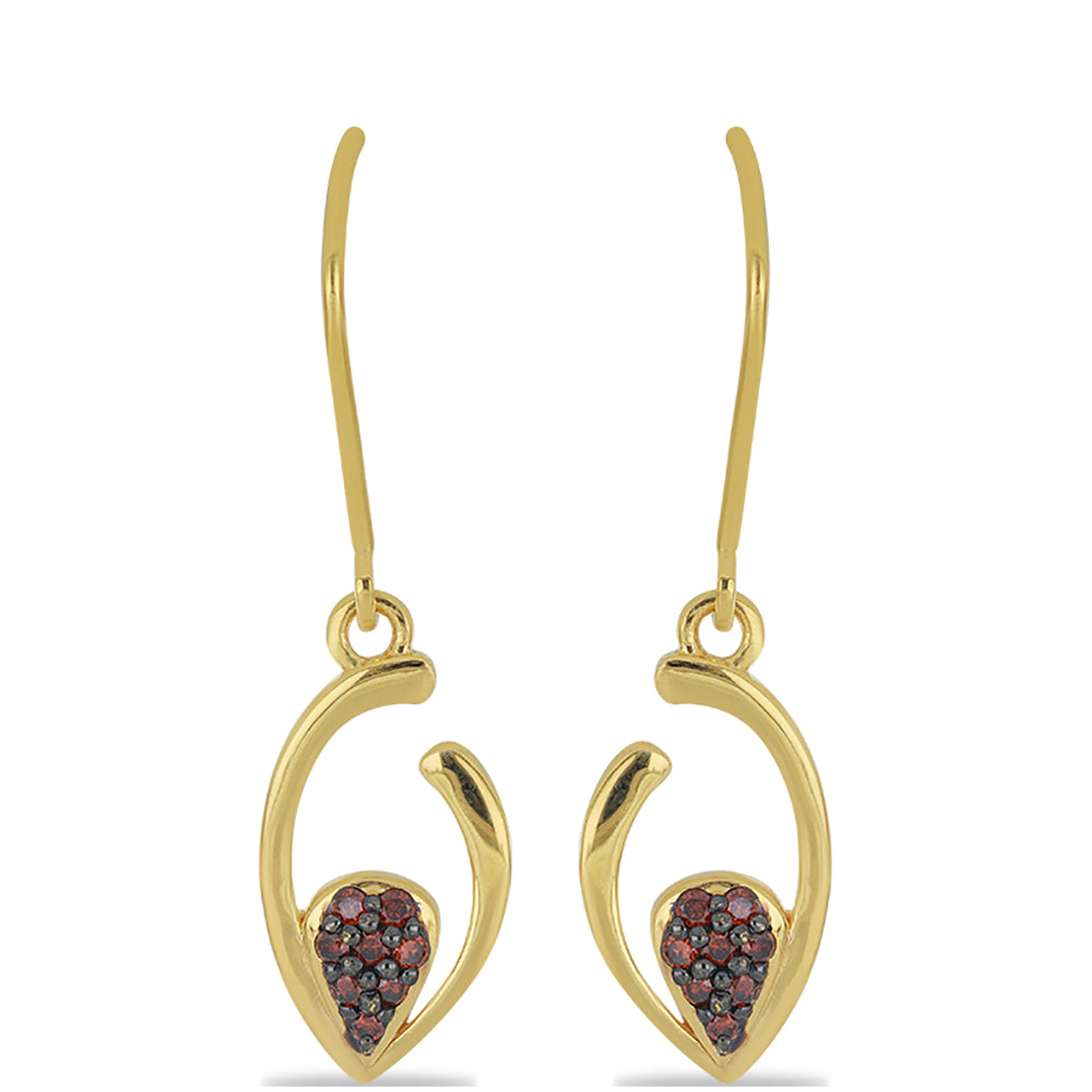 Goldohrringe mit rotem Diamant