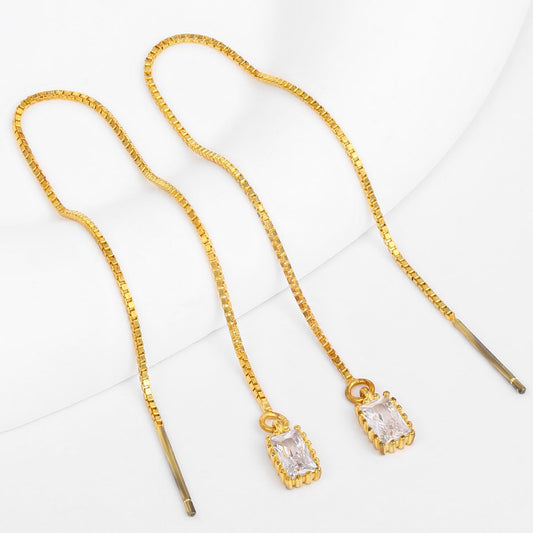 Ohrringe aus goldplattierter Legierung mit weißem Emporia® Kristall