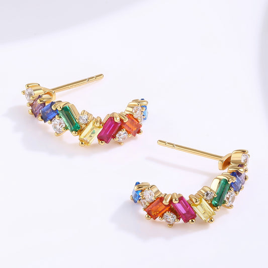 Ohrringe aus goldplattierter Legierung mit rotem Emporia®-Kristall und grünem Emporia® Kristall