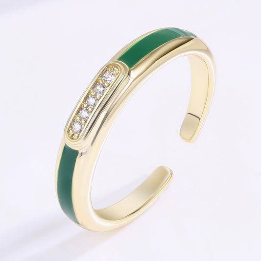 Ring aus goldplattierterr Legierung mit weißem Emporia® Kristall