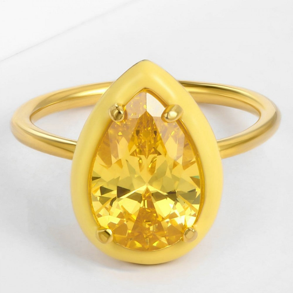 Ring aus goldplattierterr Legierung mit gelbem Emporia®-Kristall 1 