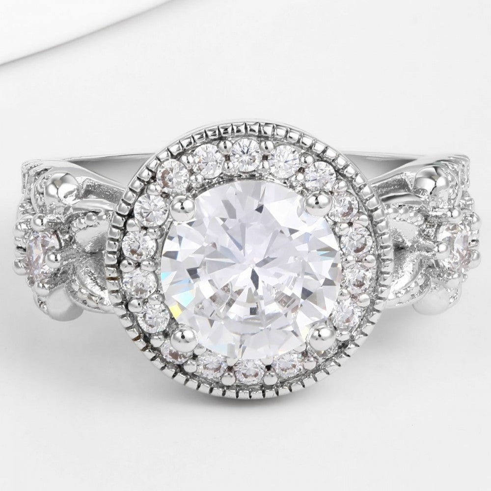 Ring aus goldplattierterr Legierung mit weißem Emporia® Kristall