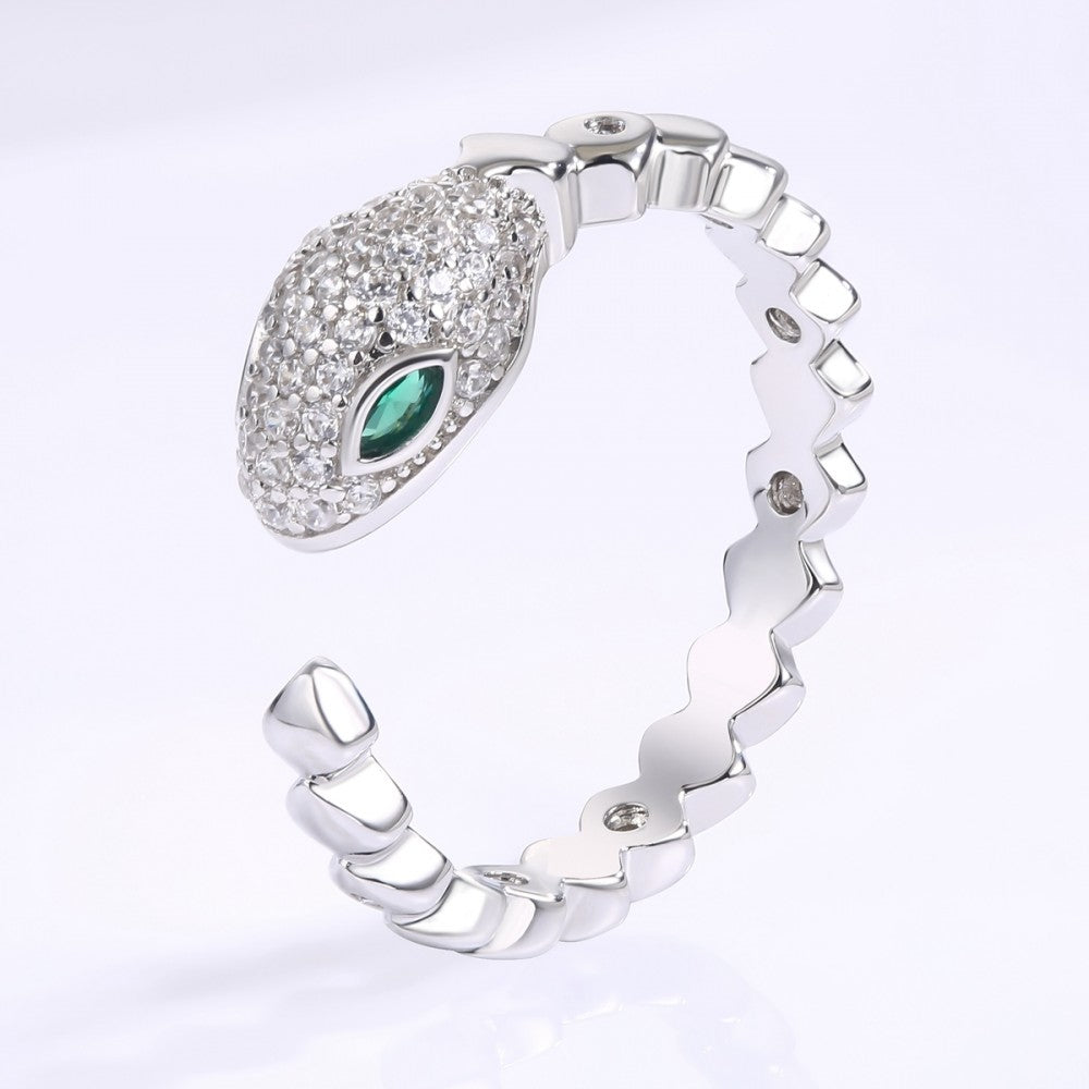Ring aus goldplattierterr Legierung mit weißem Emporia® Kristall 1 