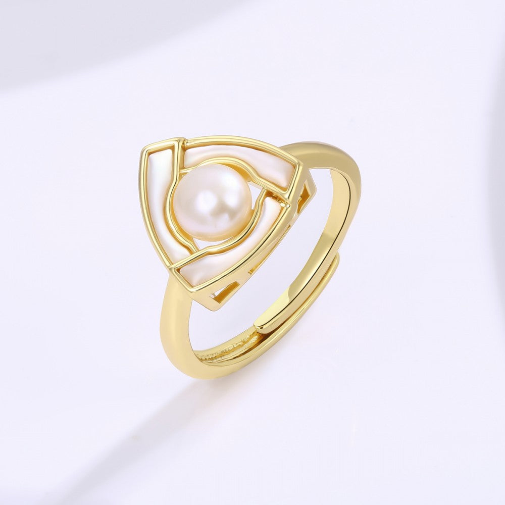 Ring aus goldplattierterr Legierung mit weißem Emporia® Kristall 1 