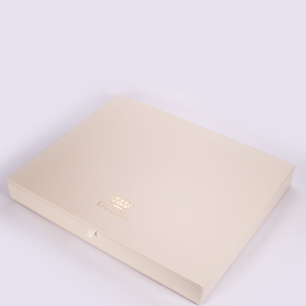 Emporia "Red Velvet Cake" Stapelbares Schmuckkästchen aus Samt mit Deckel, beige