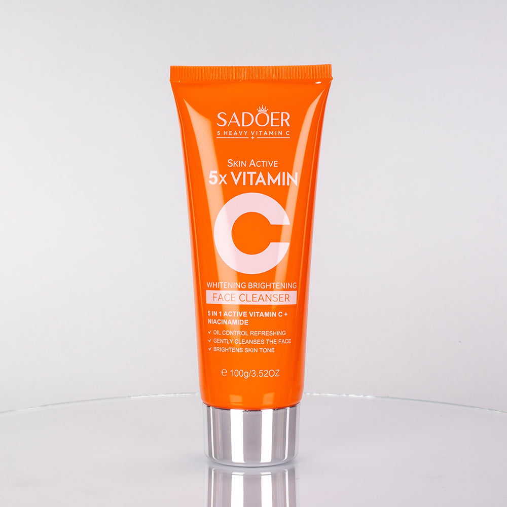 SADOER 5-fach Vitamin-C Hautbild ausgleichendes und feuchtigkeitsspendendes Gesichtspflege-Geschenkset – 6-teilig 6 