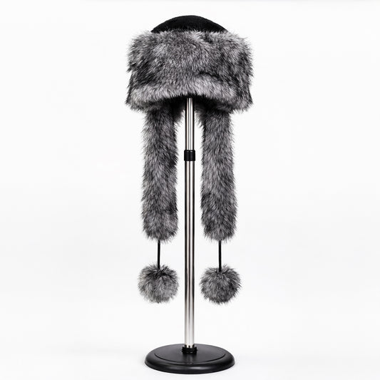 Silberfarbene Wintermütze aus Kunstfell mit Schal – Einheitsgröße