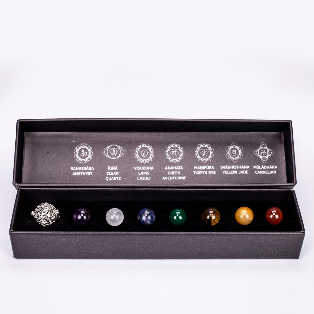 Halskette aus goldplattierter Legierung mit Amethyst und klarem Quarz