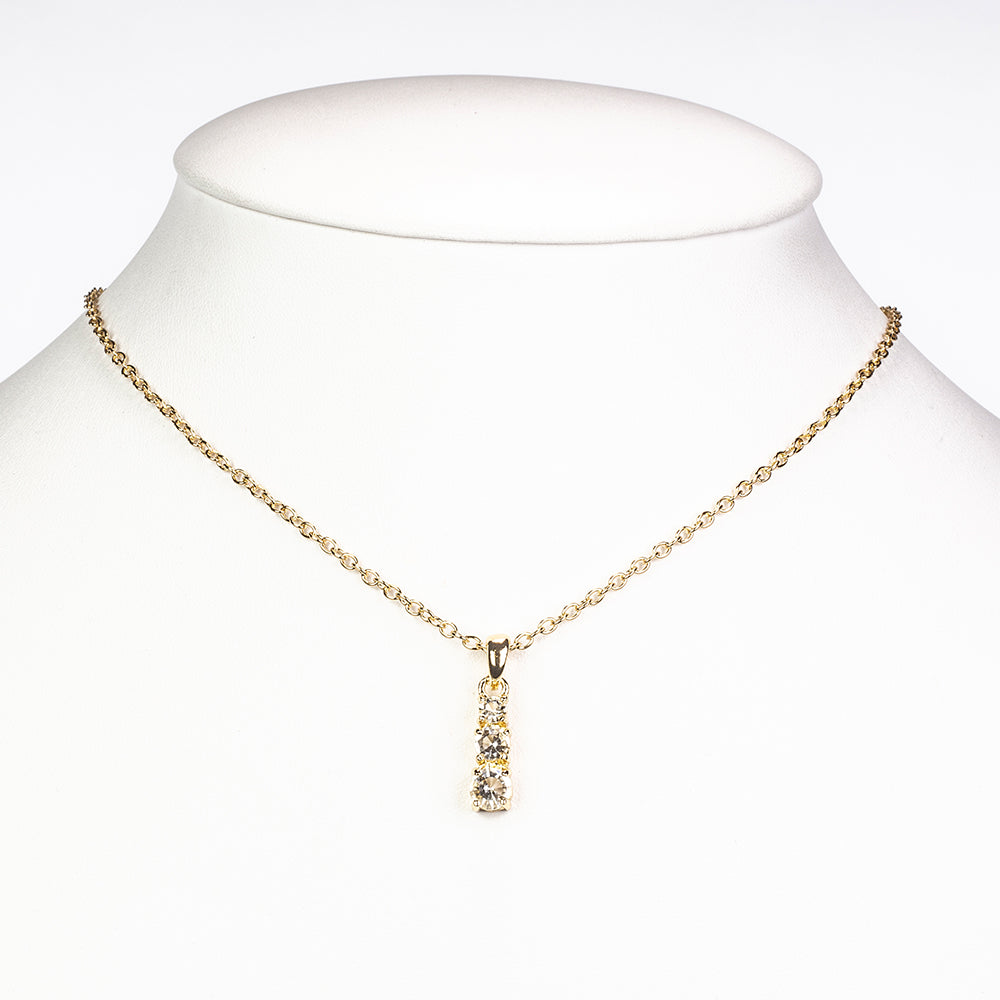 Uhr aus goldplattierter Legierung mit Smaragd und weißem Emporia® Kristall 12 