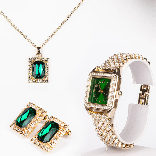 Uhr aus goldplattierter Legierung mit grünem Emporia® Kristall und weißem Emporia® Kristall