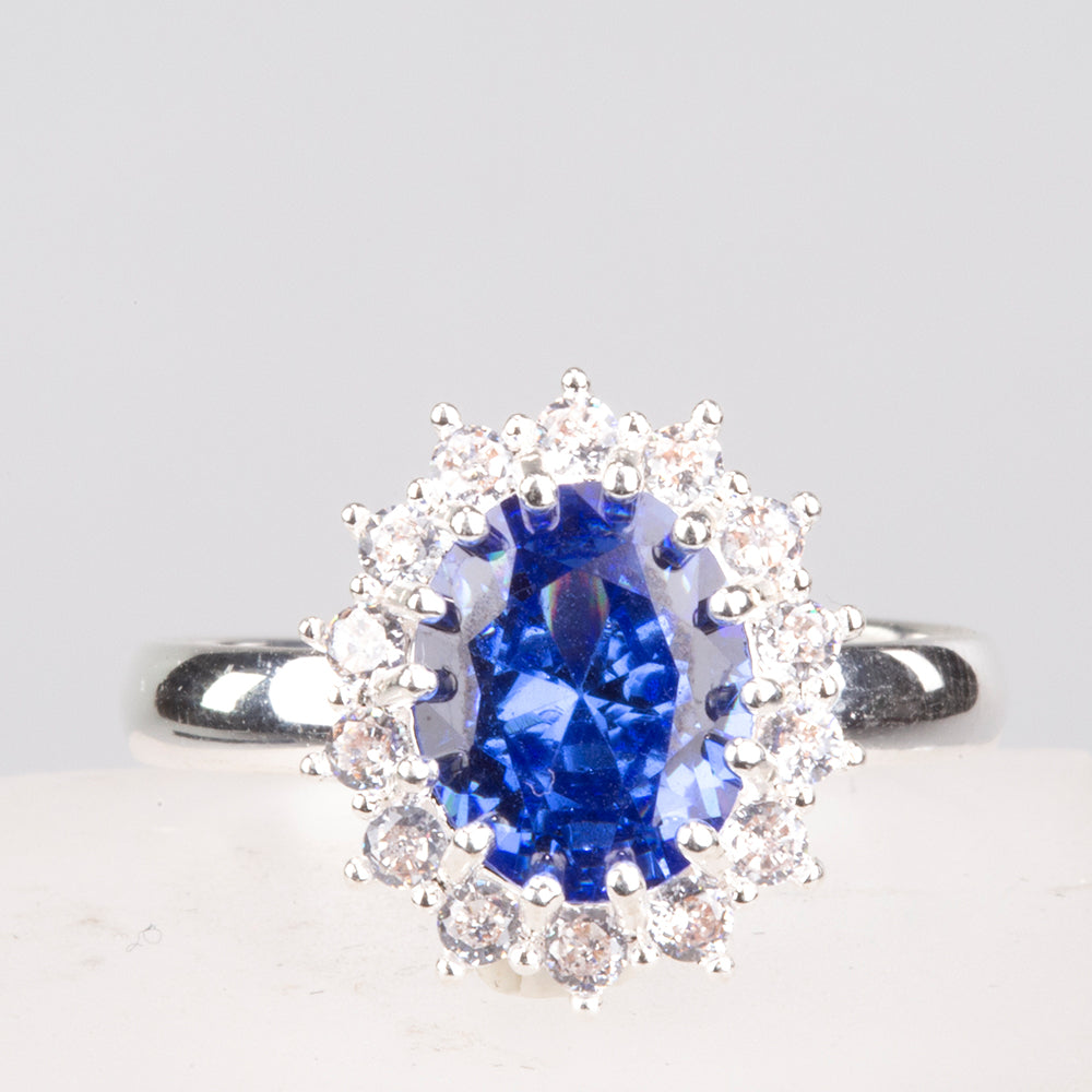 Schmuckgarnitur aus aus goldplattierter Legierung mit blauem Emporia®-Kristall und weißem Emporia® Kristall